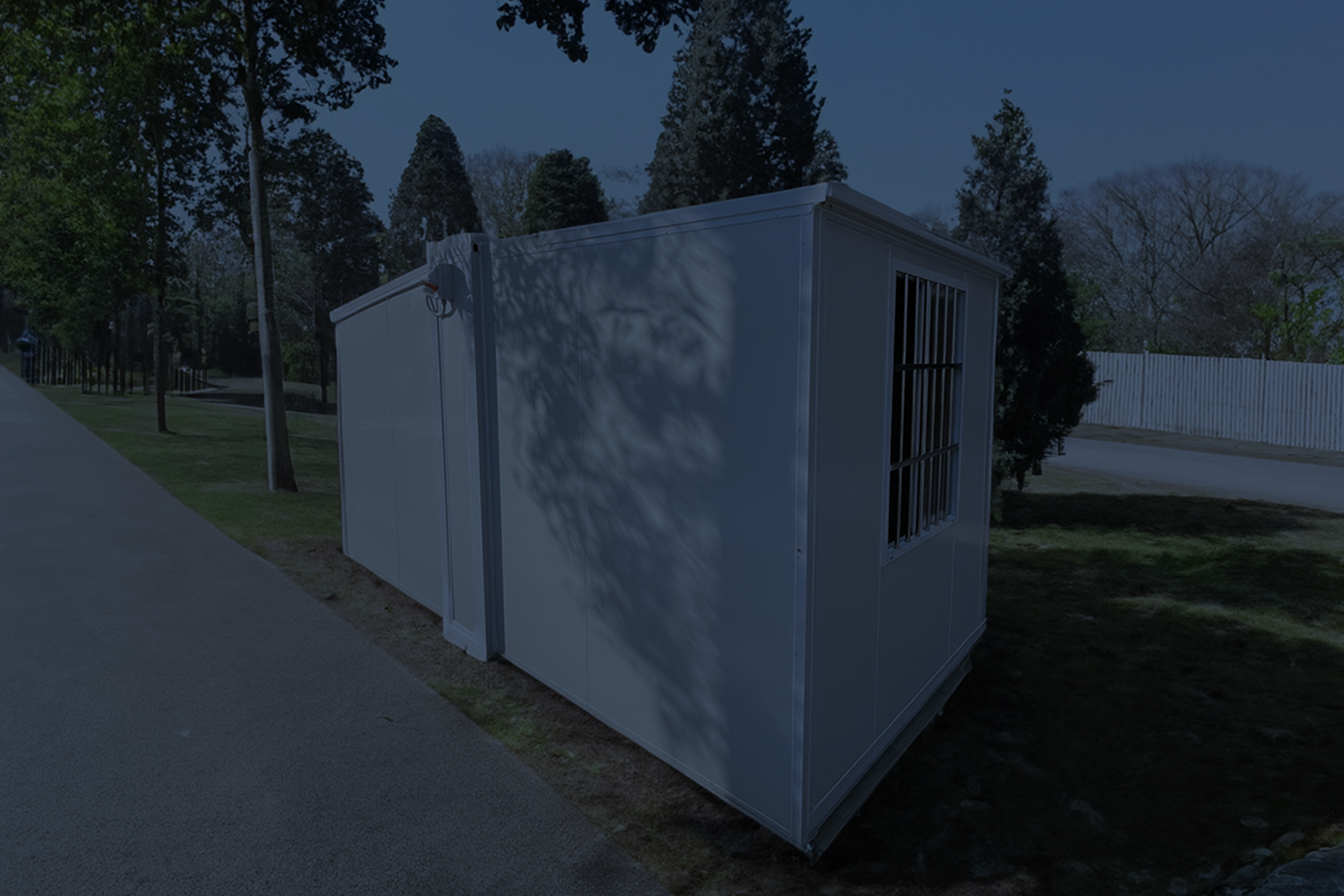 10ft portable expandable container unit with compact design and modular steel frame